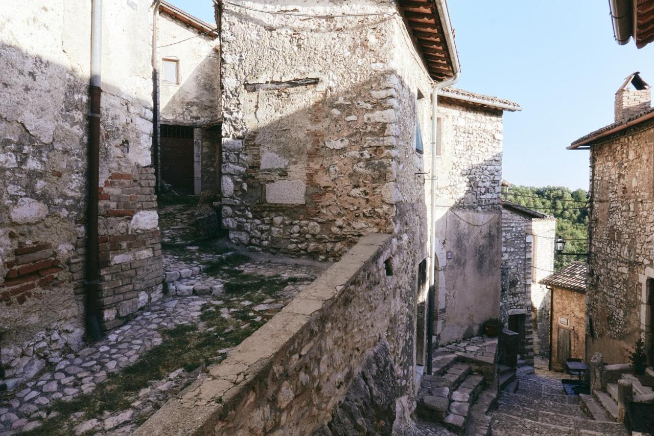 Albergo Diffuso Crispolti Labro Екстериор снимка