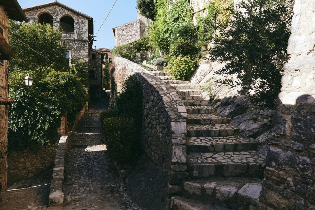 Albergo Diffuso Crispolti Labro Екстериор снимка