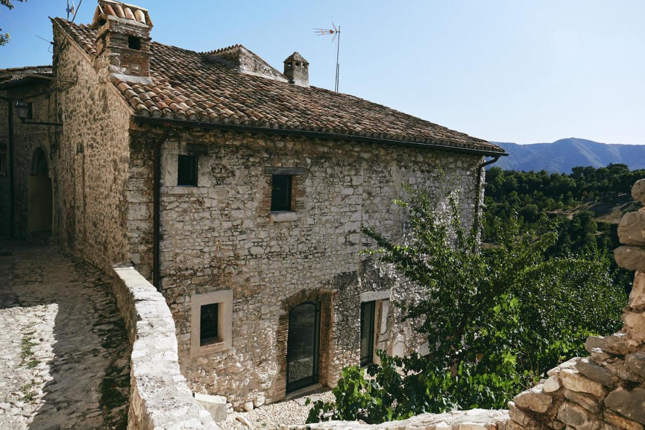 Albergo Diffuso Crispolti Labro Екстериор снимка