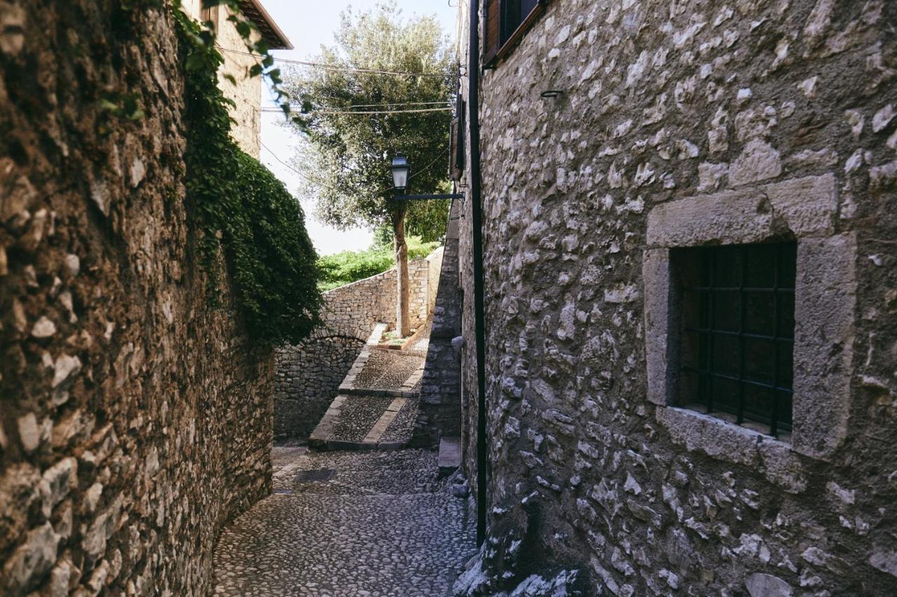 Albergo Diffuso Crispolti Labro Екстериор снимка