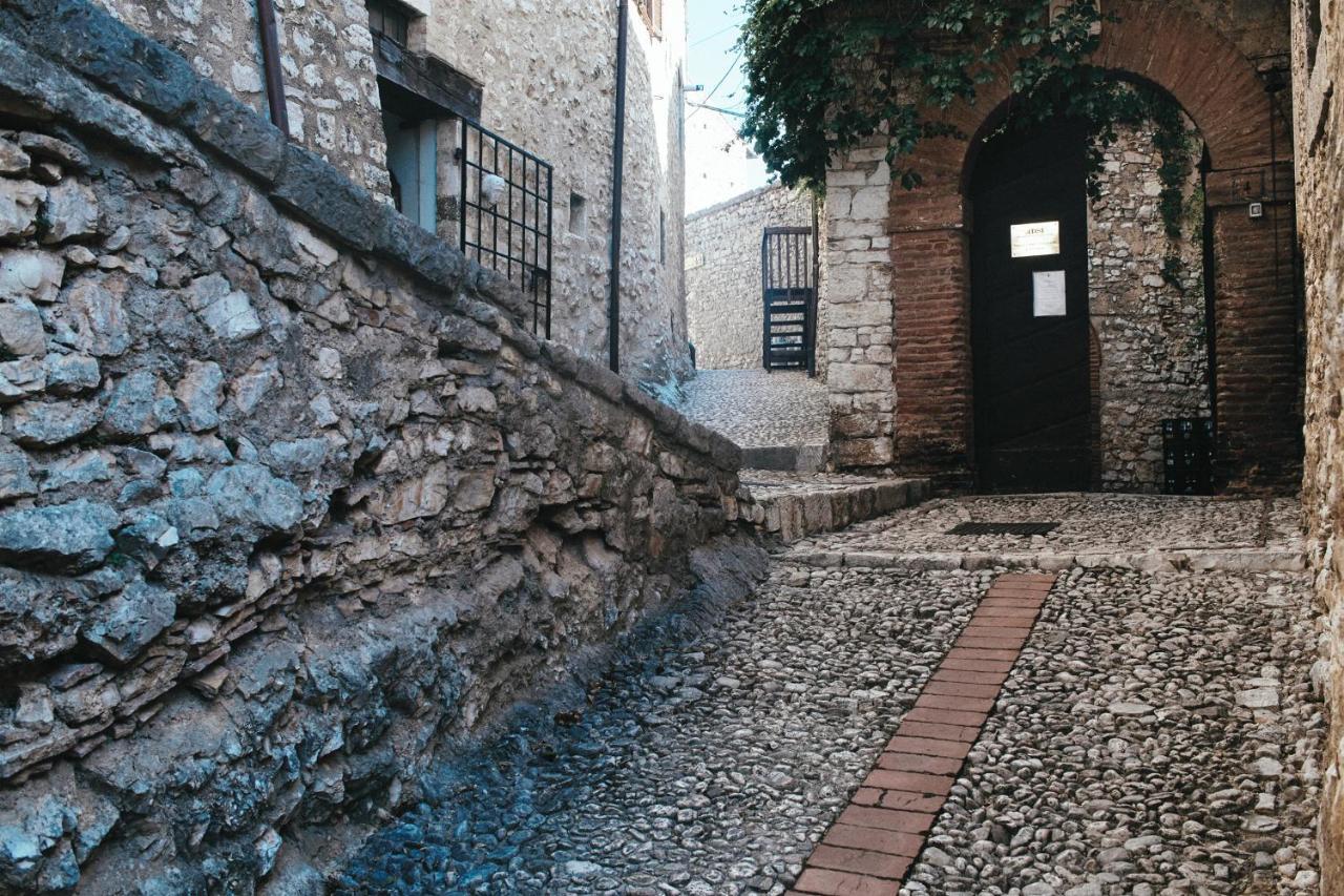 Albergo Diffuso Crispolti Labro Екстериор снимка