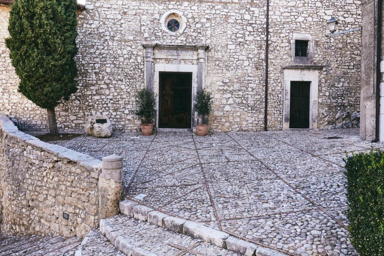 Albergo Diffuso Crispolti Labro Екстериор снимка
